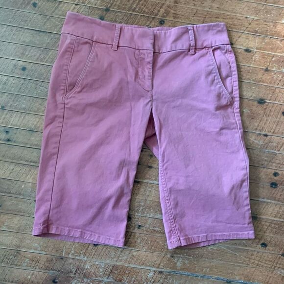 LOFT Pants - Loft Ann Taylor salmon pink business casual 2 flat front shorts